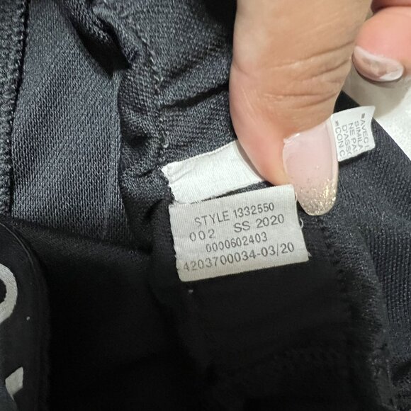 Under Armour Black Running Heat Gear Loose Shorts 1332550 Size M - Picture 6 of 6